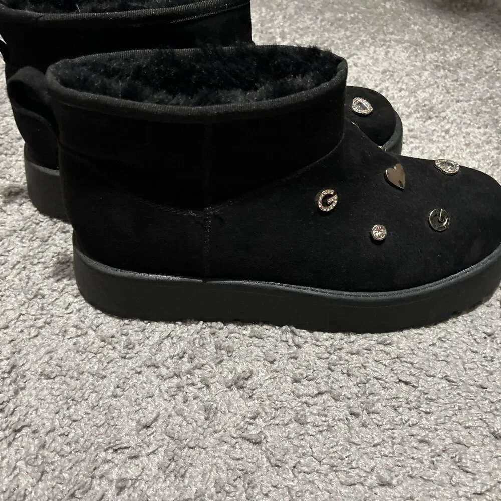 GB Black Suede Faux Fur Lined Boots with Charms - Women’s Size 8